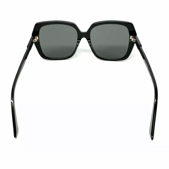 Gucci Women\'s Black Square Sunglasses!